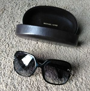 Michael Kors Pippa M2784S Sunglasses